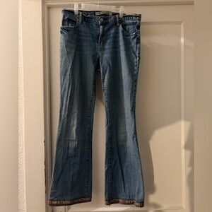 Women's vintage embroidered Blue Jeans